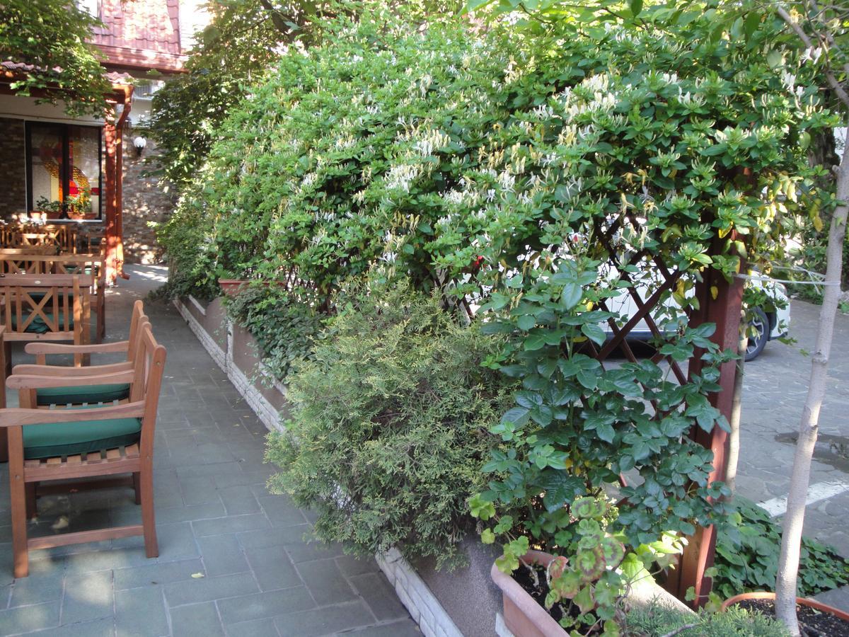 Hotel Melody Oradea Exterior foto