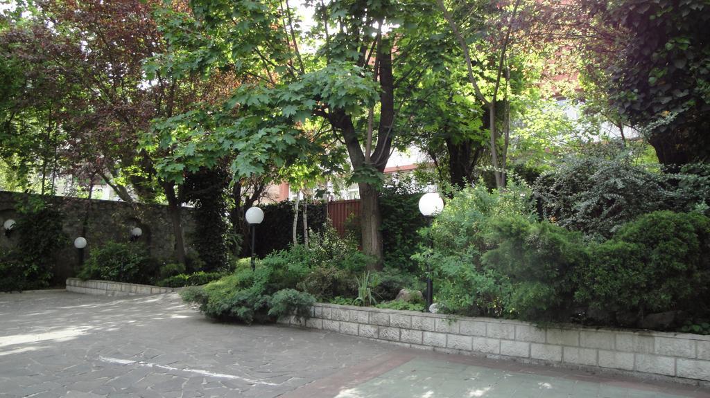 Hotel Melody Oradea Exterior foto